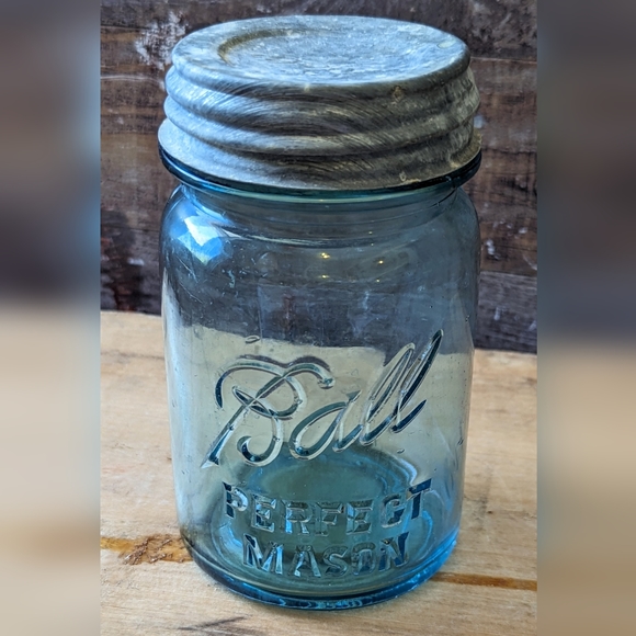 Antique 1913 Ball Perfect Aqua Mason Jar W Metal Lid #10 - Picture 1 of 9